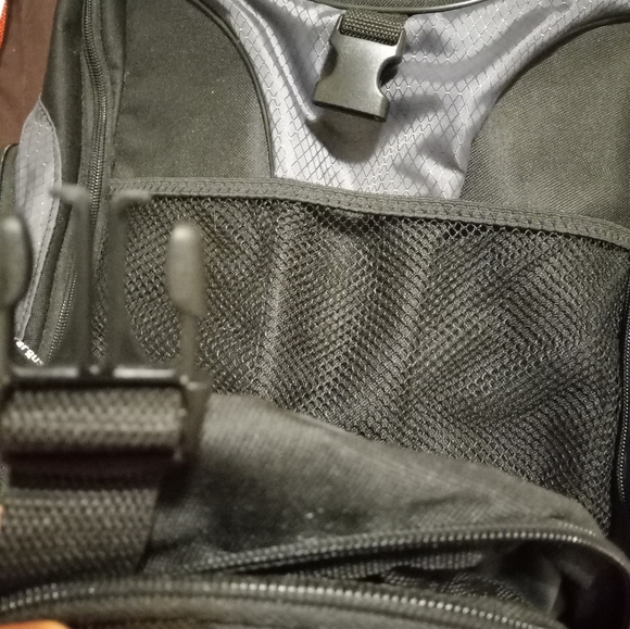 NNUCTargus Padded Laptop Backpack 13"W(Bttm) × 22"L(Top Handle 2 Bttm) BlackGrey - Picture 7 of 12